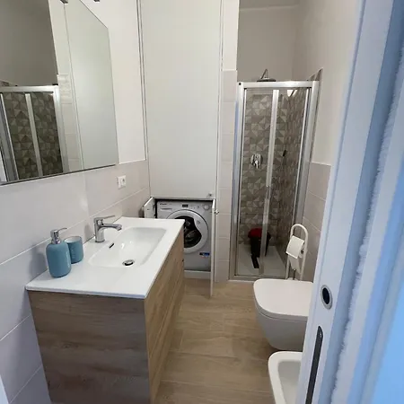 Monolocale Moderno Sul Mare * דיאנו מרינה